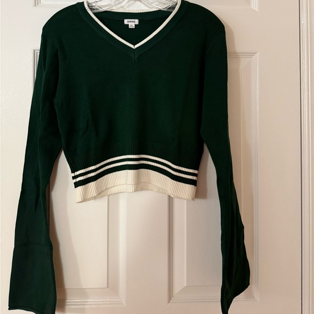 T226- Garage Green and White V-Neck Sweater